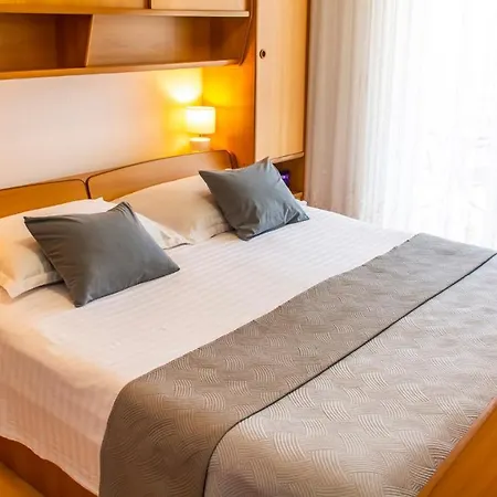 克里克公寓 公寓 特罗吉尔