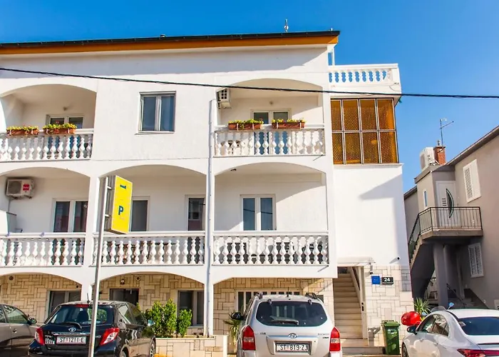 Curic Апартаменты Трогир