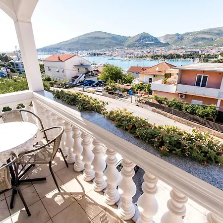 Curic Trogir